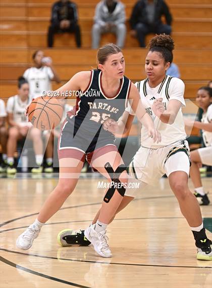 Thumbnail 2 in Long Beach Poly vs. St. Margaret's (VP/Brea Winter Classic) photogallery.