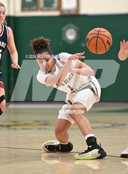 Thumbnail 1 in Long Beach Poly vs. St. Margaret's (VP/Brea Winter Classic) photogallery.