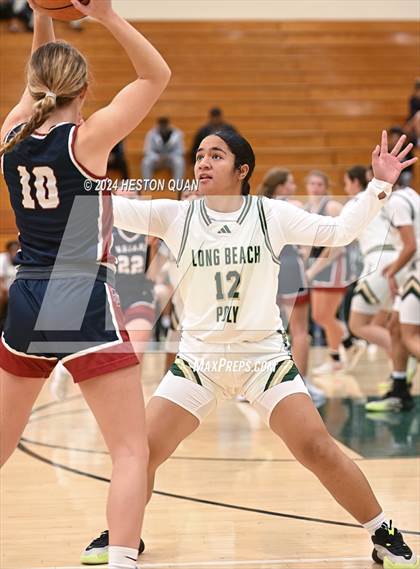 Thumbnail 2 in Long Beach Poly vs. St. Margaret's (VP/Brea Winter Classic) photogallery.