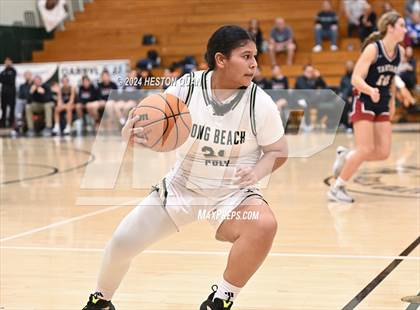 Thumbnail 2 in Long Beach Poly vs. St. Margaret's (VP/Brea Winter Classic) photogallery.