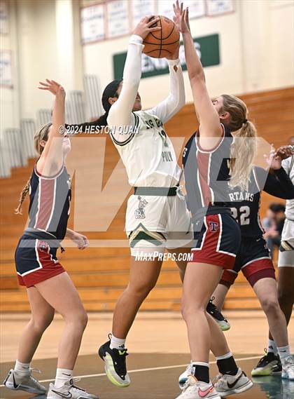 Thumbnail 1 in Long Beach Poly vs. St. Margaret's (VP/Brea Winter Classic) photogallery.
