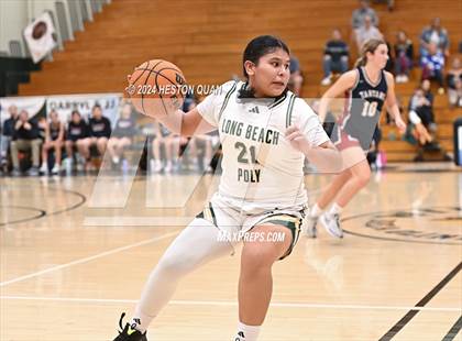 Thumbnail 1 in Long Beach Poly vs. St. Margaret's (VP/Brea Winter Classic) photogallery.