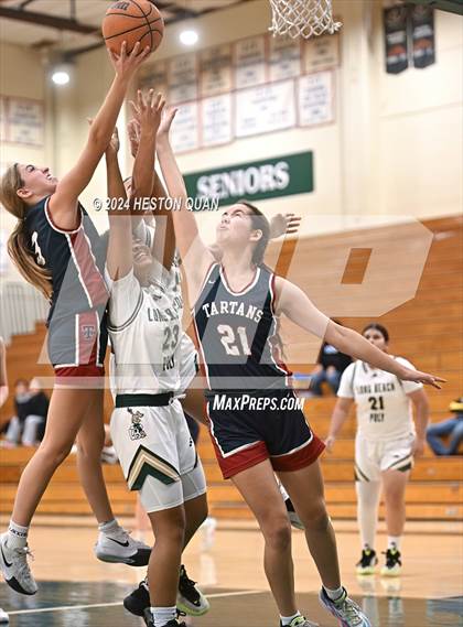 Thumbnail 2 in Long Beach Poly vs. St. Margaret's (VP/Brea Winter Classic) photogallery.