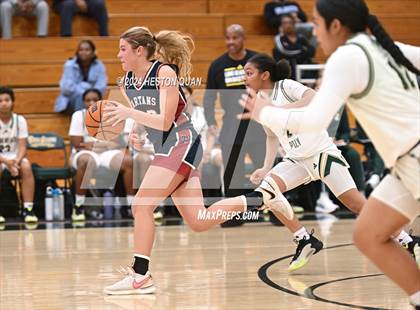 Thumbnail 1 in Long Beach Poly vs. St. Margaret's (VP/Brea Winter Classic) photogallery.