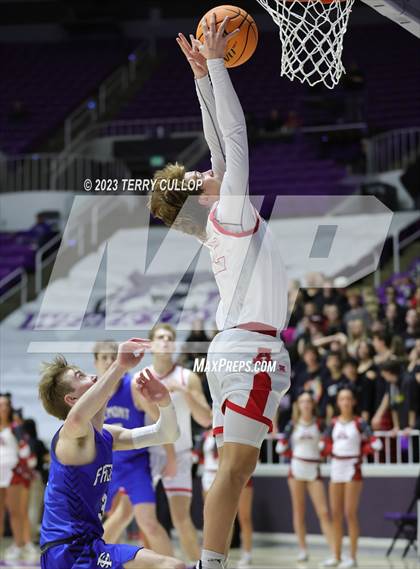 Thumbnail 2 in Fremont vs. American Fork (UHSAA 6A Quarterfinal) photogallery.