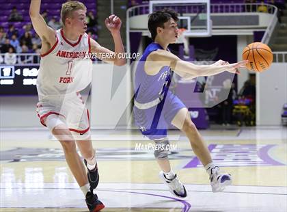 Thumbnail 3 in Fremont vs. American Fork (UHSAA 6A Quarterfinal) photogallery.