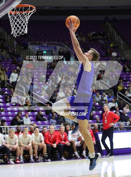 Thumbnail 2 in Fremont vs. American Fork (UHSAA 6A Quarterfinal) photogallery.