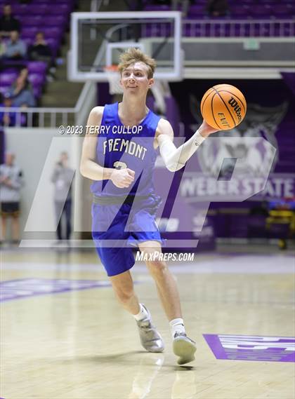 Thumbnail 2 in Fremont vs. American Fork (UHSAA 6A Quarterfinal) photogallery.