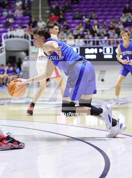 Thumbnail 1 in Fremont vs. American Fork (UHSAA 6A Quarterfinal) photogallery.