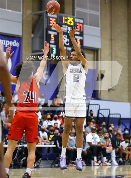 Thumbnail 3 in Centennial vs. Sierra Canyon (CIF-SS Open Final) photogallery.