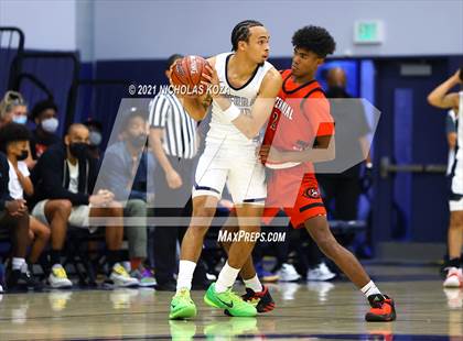 Thumbnail 1 in Centennial vs. Sierra Canyon (CIF-SS Open Final) photogallery.