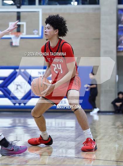 Thumbnail 1 in Friendswood vs. St. Thomas Catholic photogallery.