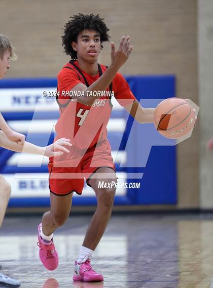 Thumbnail 1 in Friendswood vs. St. Thomas Catholic photogallery.