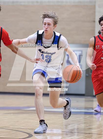 Thumbnail 1 in Friendswood vs. St. Thomas Catholic photogallery.