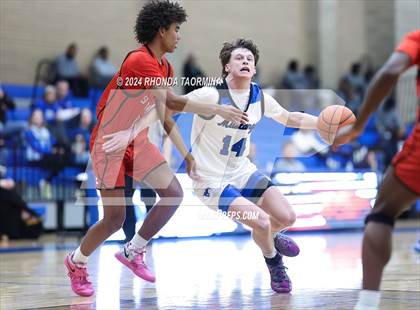 Thumbnail 2 in Friendswood vs. St. Thomas Catholic photogallery.