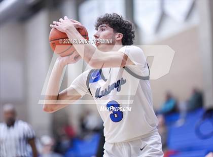 Thumbnail 2 in Friendswood vs. St. Thomas Catholic photogallery.