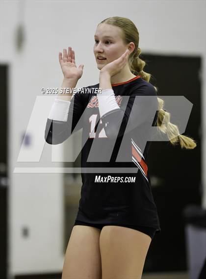 Thumbnail 1 in Liberty @ Xavier College Prep (AIA 6A Quarterfinal) photogallery.