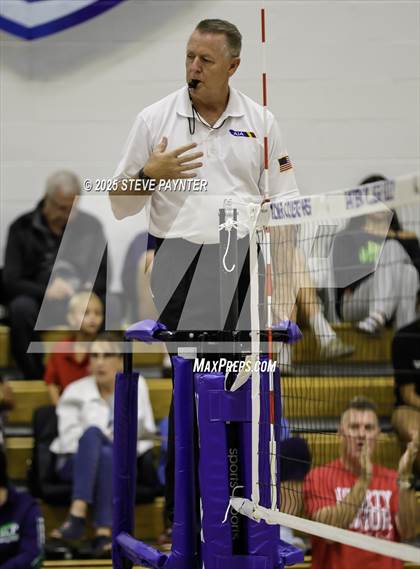 Thumbnail 2 in Liberty @ Xavier College Prep (AIA 6A Quarterfinal) photogallery.