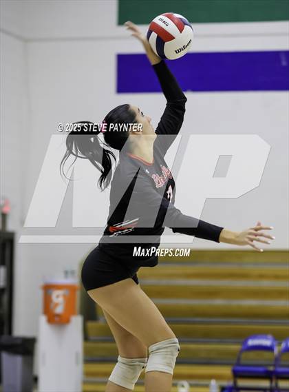 Thumbnail 2 in Liberty @ Xavier College Prep (AIA 6A Quarterfinal) photogallery.