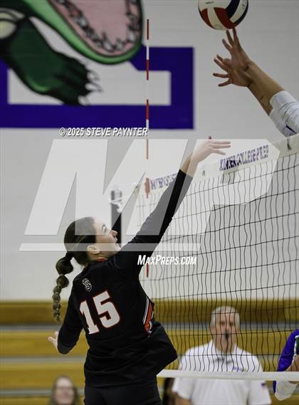 Thumbnail 2 in Liberty @ Xavier College Prep (AIA 6A Quarterfinal) photogallery.