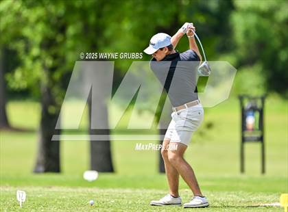 Thumbnail 1 in UIL 4A Region II Regional Golf Championship photogallery.