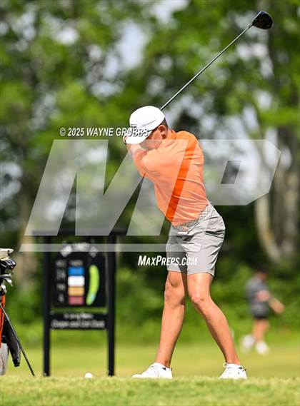 Thumbnail 1 in UIL 4A Region II Regional Golf Championship photogallery.