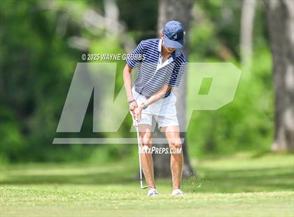 Thumbnail 2 in UIL 4A Region II Regional Golf Championship photogallery.