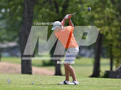 Thumbnail 2 in UIL 4A Region II Regional Golf Championship photogallery.