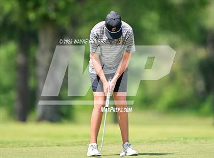 Thumbnail 2 in UIL 4A Region II Regional Golf Championship photogallery.