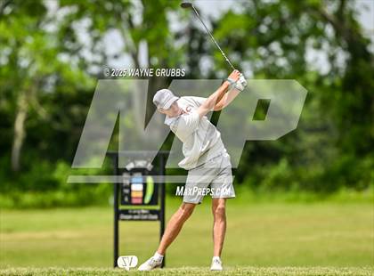 Thumbnail 3 in UIL 4A Region II Regional Golf Championship photogallery.
