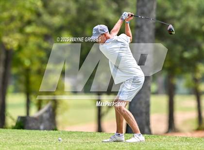 Thumbnail 3 in UIL 4A Region II Regional Golf Championship photogallery.