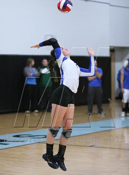 Thumbnail 2 in East Hampton vs. Lyman Memorial (CIAC Class S Semifinal) photogallery.