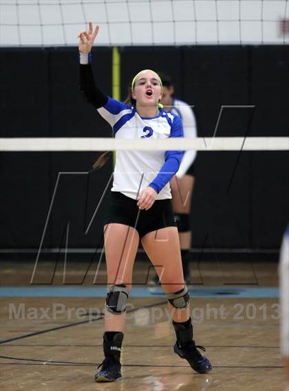 Thumbnail 1 in East Hampton vs. Lyman Memorial (CIAC Class S Semifinal) photogallery.
