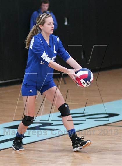Thumbnail 2 in East Hampton vs. Lyman Memorial (CIAC Class S Semifinal) photogallery.
