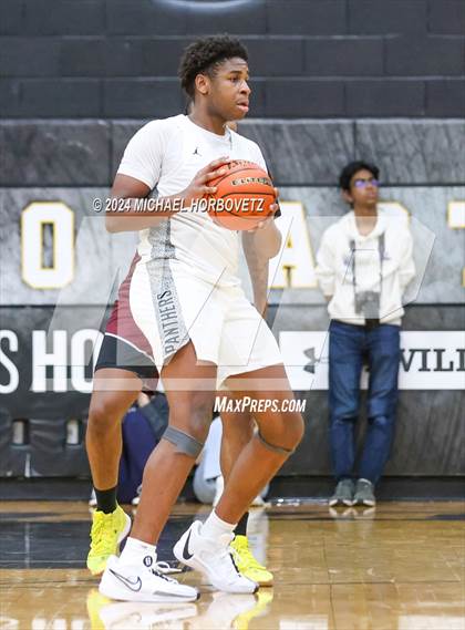 Thumbnail 2 in Lewisville @ Plano East photogallery.