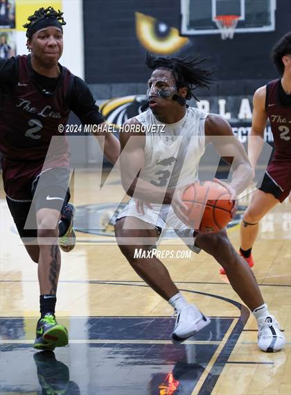 Thumbnail 3 in Lewisville @ Plano East photogallery.