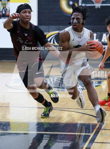 Thumbnail 2 in Lewisville @ Plano East photogallery.