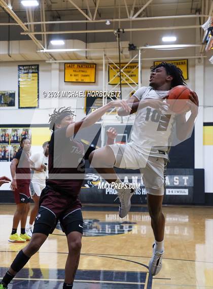 Thumbnail 1 in Lewisville @ Plano East photogallery.