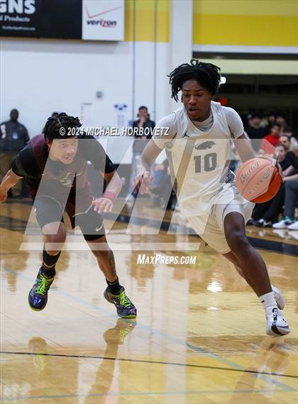Thumbnail 2 in Lewisville @ Plano East photogallery.
