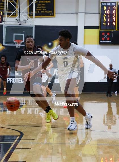 Thumbnail 2 in Lewisville @ Plano East photogallery.