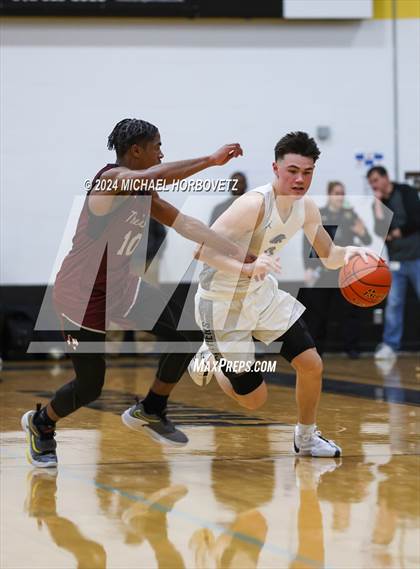 Thumbnail 2 in Lewisville @ Plano East photogallery.