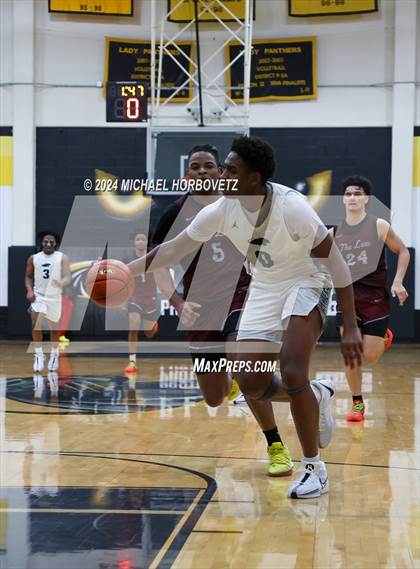 Thumbnail 3 in Lewisville @ Plano East photogallery.