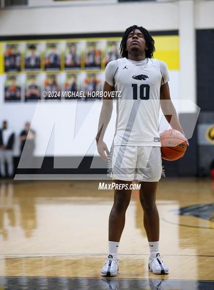 Thumbnail 2 in Lewisville @ Plano East photogallery.
