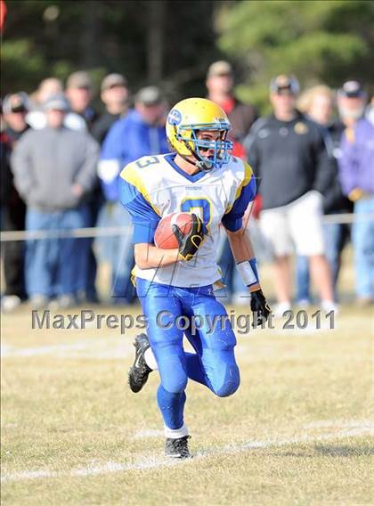 Thumbnail 2 in Clayton @ Frederic (WIAA Level 3 Playoffs) photogallery.