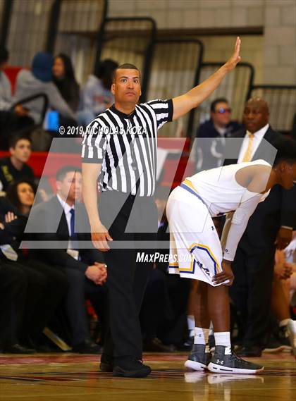 Thumbnail 1 in Western Christian vs. Oakwood (CIF SS D5A Finals) photogallery.