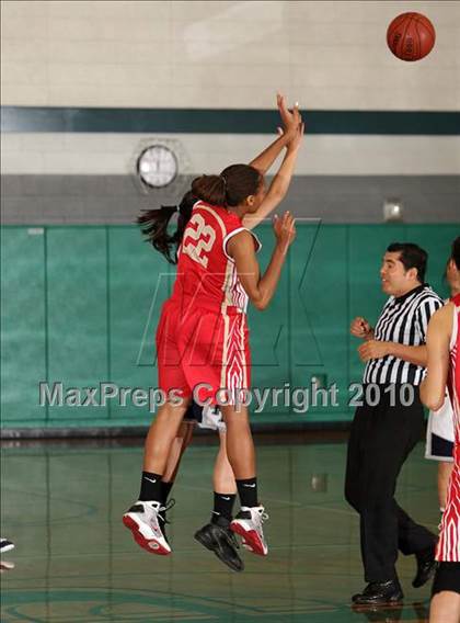 Thumbnail 3 in Village Christian @ Flintridge Prep (Providence Tournament) photogallery.