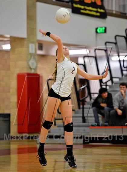 Thumbnail 3 in Santa Fe Christian vs. Bishop's (CIF SDS D2 Final) photogallery.