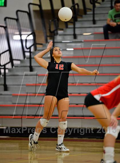 Thumbnail 3 in Santa Fe Christian vs. Bishop's (CIF SDS D2 Final) photogallery.