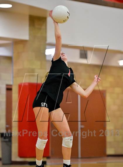 Thumbnail 2 in Santa Fe Christian vs. Bishop's (CIF SDS D2 Final) photogallery.