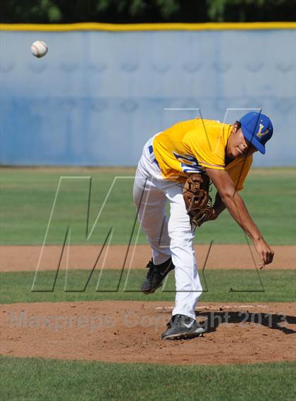 Thumbnail 2 in Pacifica vs. Valencia photogallery.